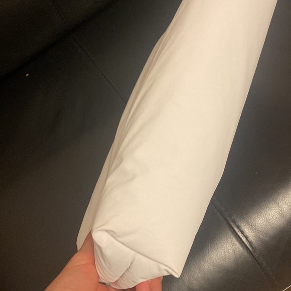 KASSL Padded Clutch - Picture 4 of 5